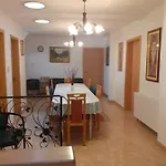 Pacsirta Vendeghaz