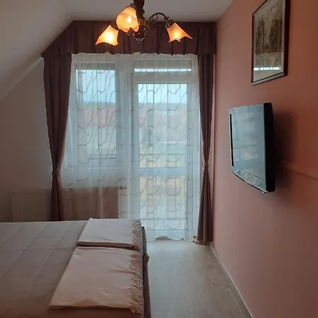 Pacsirta Vendeghaz Egerszalók