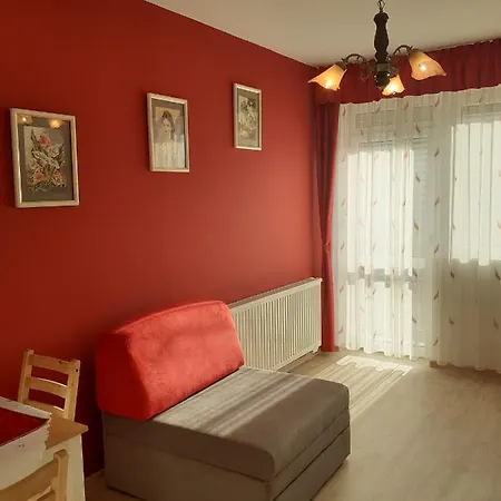 Pacsirta Vendeghaz 3* אגרסאלוק