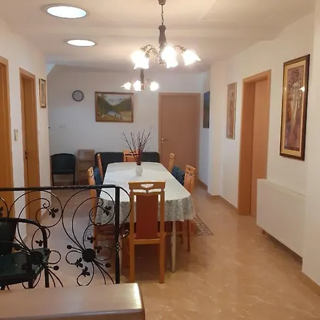 Pacsirta Vendeghaz